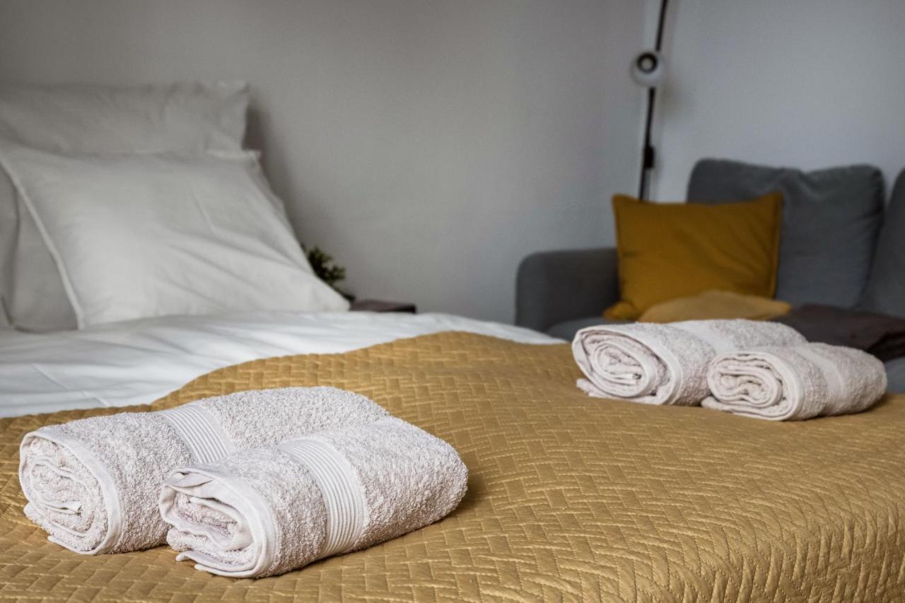 Stylish And Cozy Studio In The Heart Of The City Apartment Будапеща Екстериор снимка